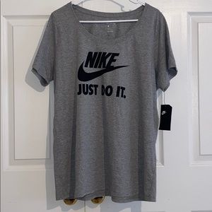 NWT Nike T-shirt